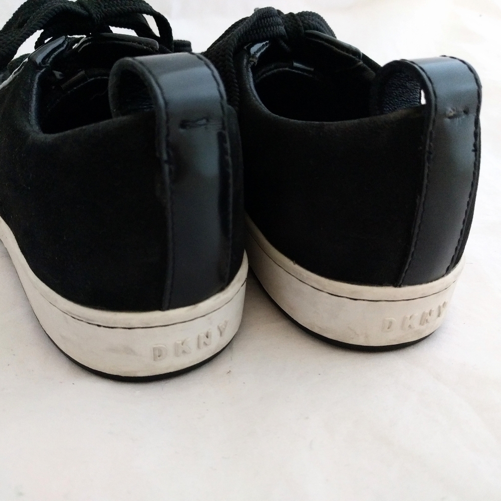 DKNY Black Court Lace Up Sneaker - Picture 6 of 6